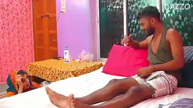 Neighbor bhabhi sex scandal video with young guy