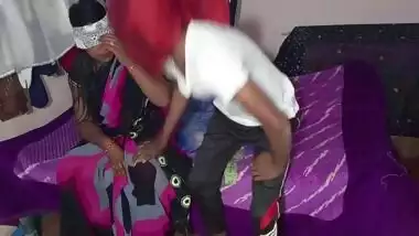 Savitri Bhabhi Pati Ke Kaam Par Jane Ke Baad Bhanje Se Chudi - Xxx Aunt Sex