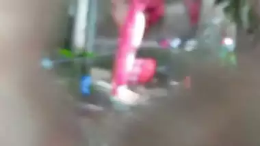 Bengali big ass girl outdoor bath caught by neighbor