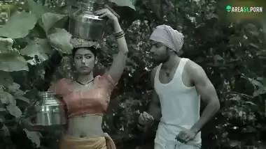 Local hoodlum Desi Bhabhi fuck In the jungle she is terrified, XXX clip