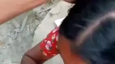 Outdoor XXX coupling with sful Desi slut who likes to suck dick