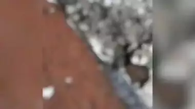 Aunty bathing outdoor spy clip