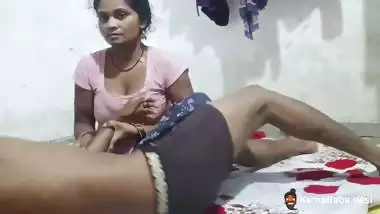Bhabhi oil massages her devar in a desi sex video and fucks